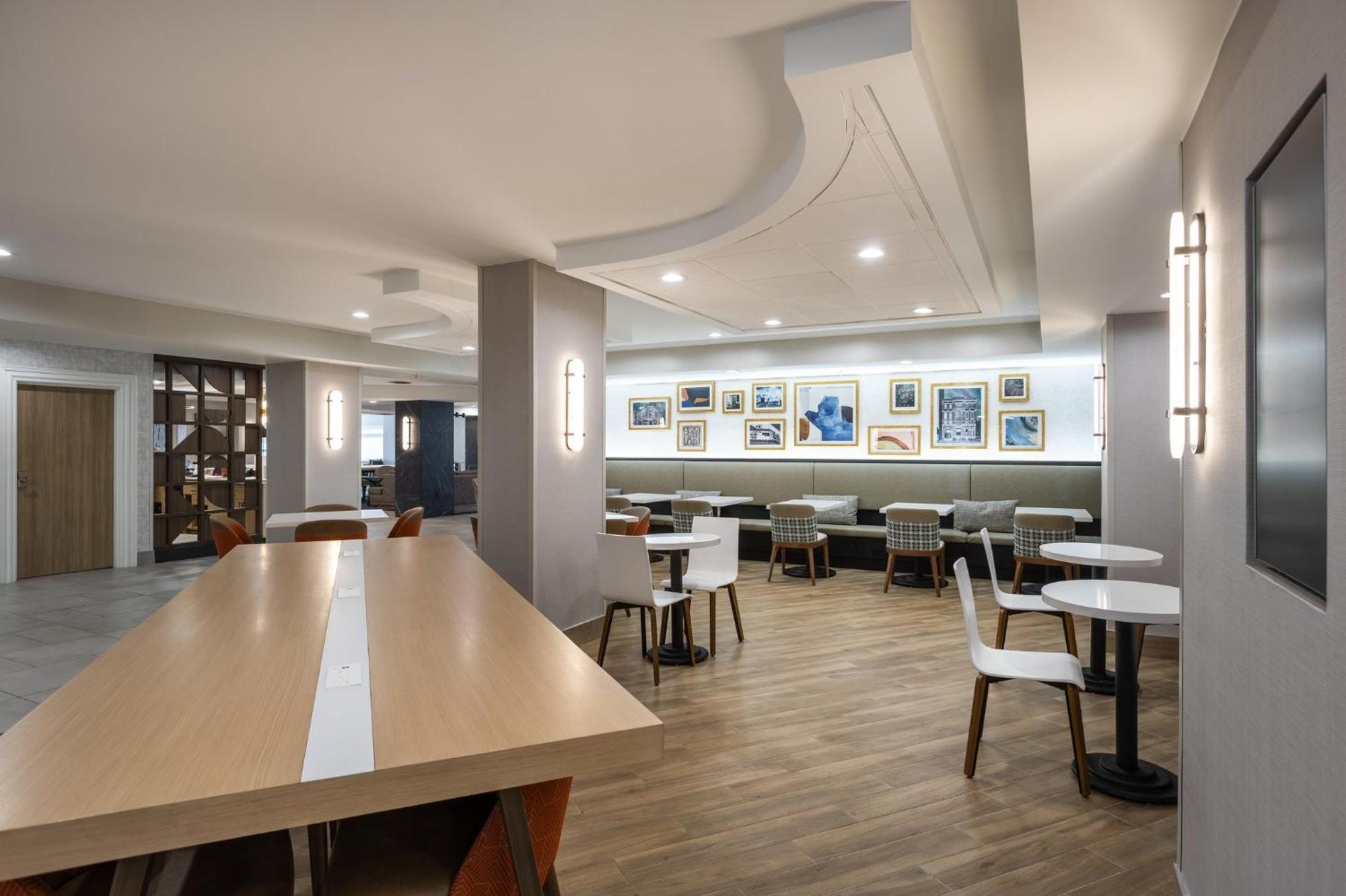 Holiday Inn Anderson By Ihg Bagian luar foto