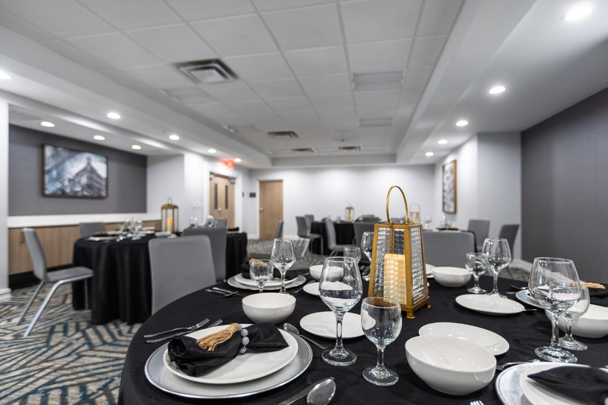 Holiday Inn Anderson By Ihg Bagian luar foto