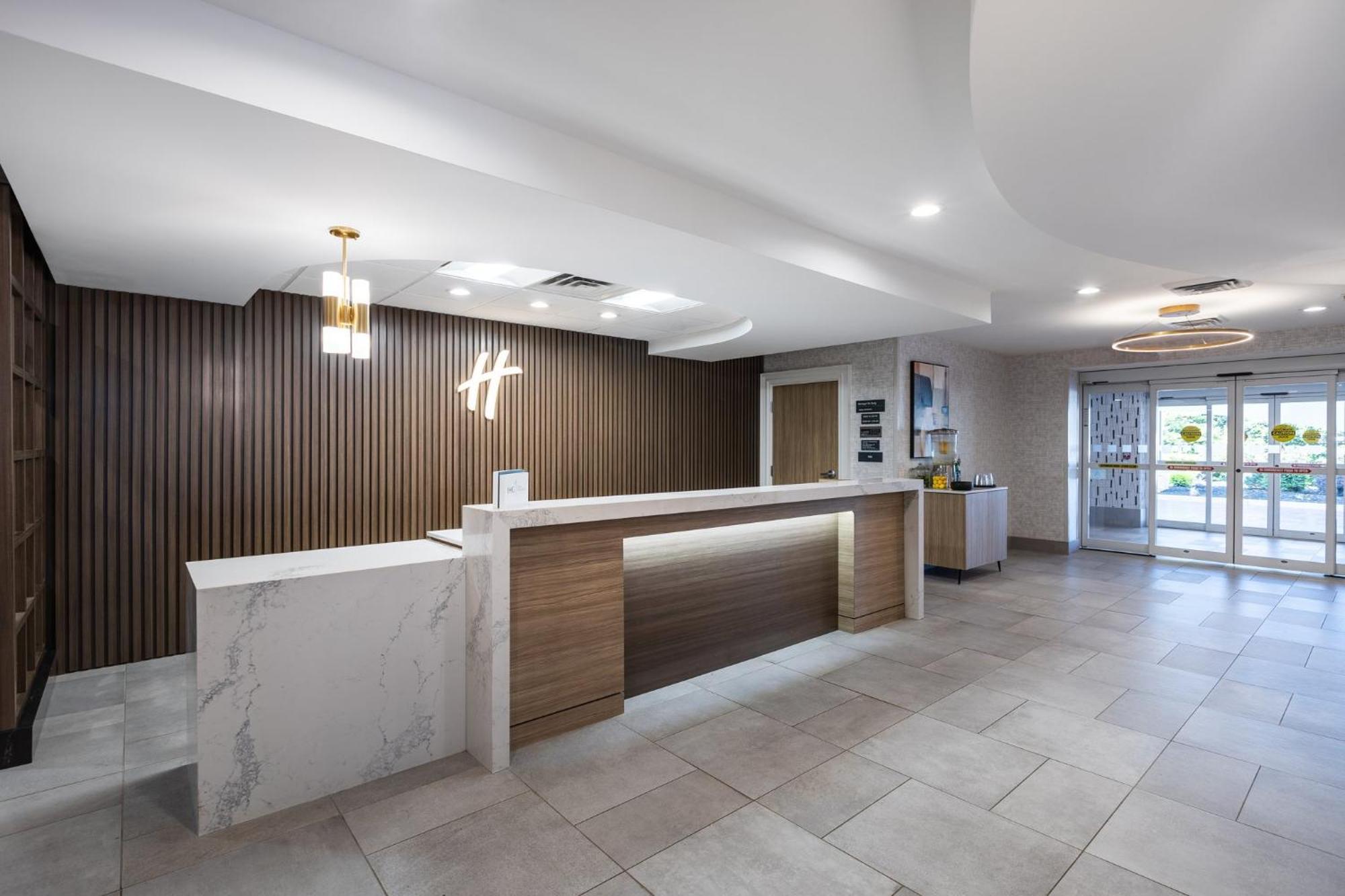Holiday Inn Anderson By Ihg Bagian luar foto